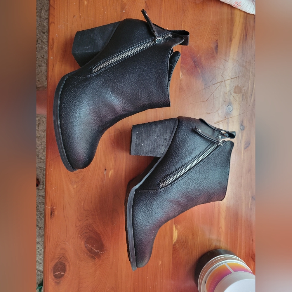 Torries black booties